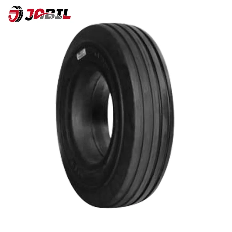 Солидни гуми на аеродромот приколка