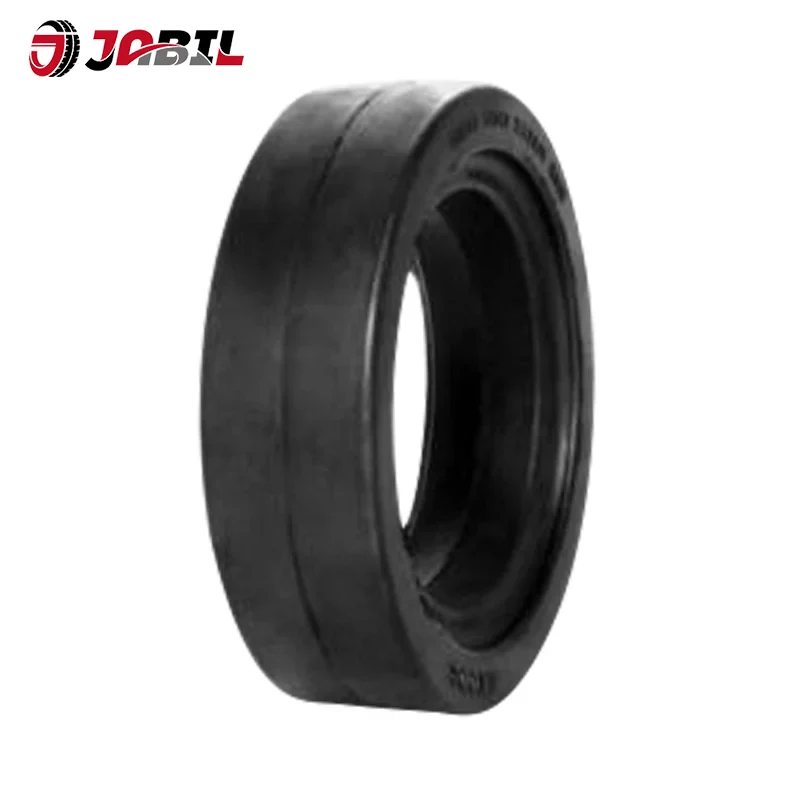 Солидни гуми на пристаништето